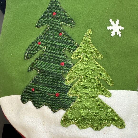 Prima Christmas Tree Skirt 48" Santa Claus Snowflakes Felt Round Green Red - Picture 2 of 5